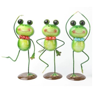 Mehrfarbige Yoga-Frosch-Figur aus Metall, 3 verschiedene Designs als Gartendekoration.