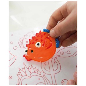 Kreul Fensterfarbe: Orangefarbener Kugelfisch aus dem Magic Sea Set, ideal zum Basteln von Fensterbildern.
