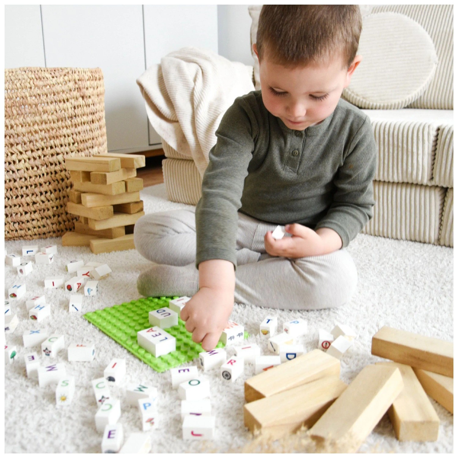 Hubelino Jeu éducatif Premier apprentissage lettres 80 pcs