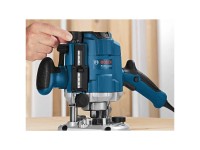 Bosch Professional Oberfräse GOF 1250 CE