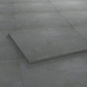 Piastrella per terrazza in gres porcellanato grigio, 60x60 cm, resistente al gelo e antiscivolo.