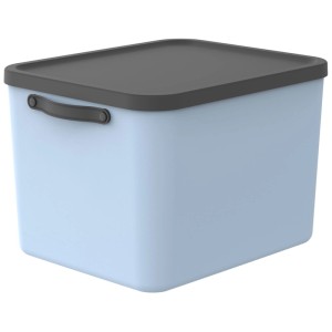 Rotho Mythen Aufbewahrungsbox 55 l in Soft Blau mit dunkelgrauem Deckel und Tragegriff aus Kunststoff.