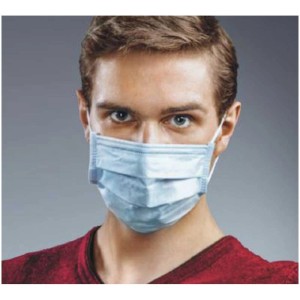 Homme portant un masque facial jetable bleu, lot de 50 pièces, pour la protection respiratoire.