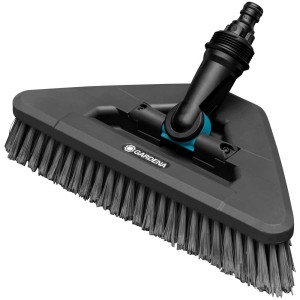 Spazzola Gardena Soft Flex Cleansystem per pulizia delicata a umido di grandi superfici.