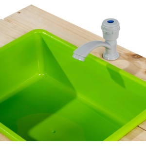 Dettaglio: Lavello verde con rubinetto nella sabbiera in legno EXIT Aksent 200x140cm.