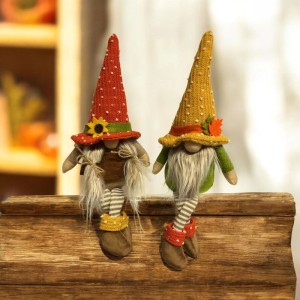 Figurines décoratives d'automne lutins comme accroche-étagères, assorties, hauteur 44 cm.