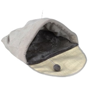 Cuccia per gatti multicolore in peluche con area per graffiare in sisal e pallina giocattolo. Ideale per dormire e graffiare.