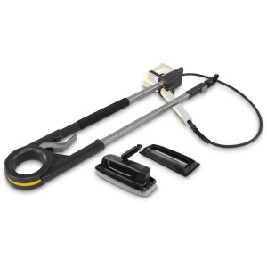 Kit de nettoyage Kärcher pour façades et vitres : lance télescopique, brosse et raclette à vitre.