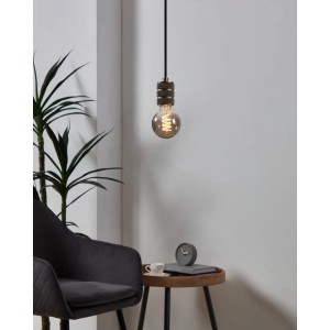 Dimmbares Eglo E27 LED Leuchtmittel in Globeform mit warmem Licht in Wohnraum.