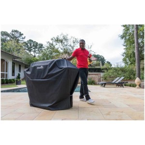 Housse de protection noire Char-Broil pour barbecue 3-4 brûleurs en polyester.
