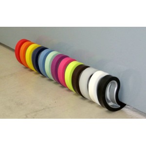 Paraspifferi per finestre e porte Stoppi colorati, flessibili e resistenti.