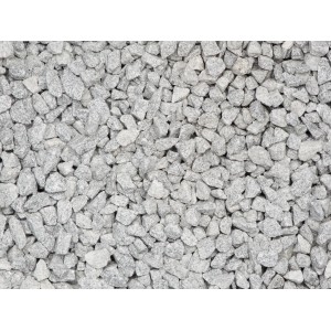 Gravillons de granit gris (8-16 mm) comme gravier décoratif pour allées de jardin et rocailles.