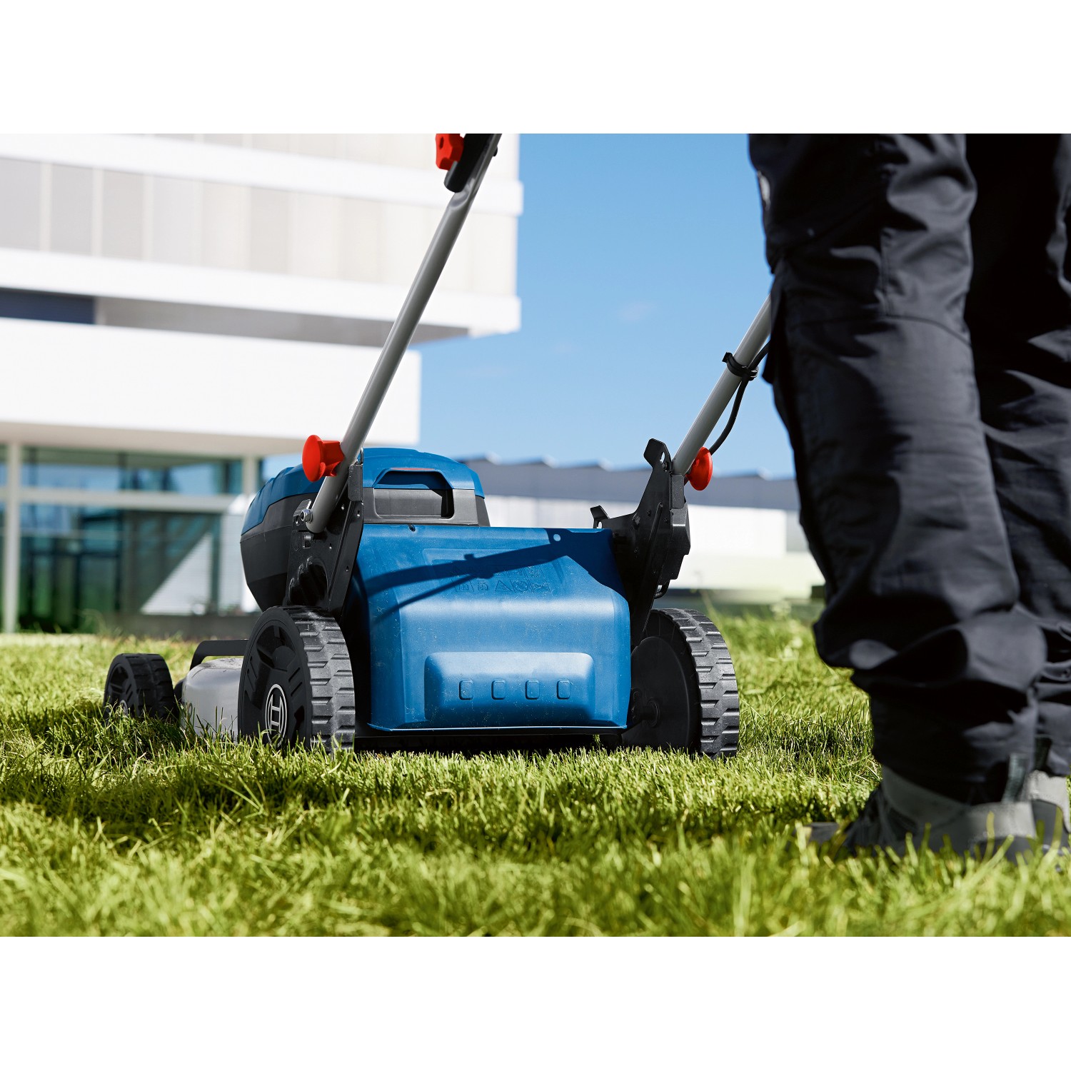 PRO GRA 18V2-46 Akku-Rasenmäher | Bosch Professional PRO GRA 18V2-46 Akku-Rasenmäher | Bosch Professional