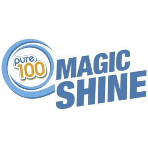 Logo du nettoyant multi-surfaces Pure 100 Magic Shine. Inscription bleue 'Magic Shine' et 'Pure 100' dans un cercle.