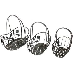 Tre cesti ovali in metallo grigio antico con manici e decoro floreale, ideali per mobili da giardino.