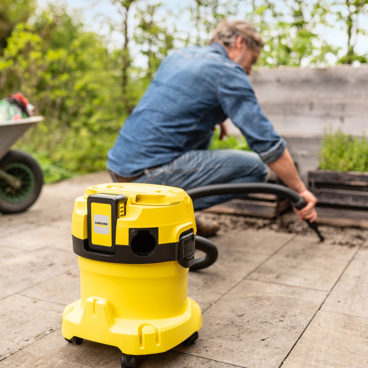 Kärcher Aspirateur eau poussières sans fil WD 2-18 sans batterie