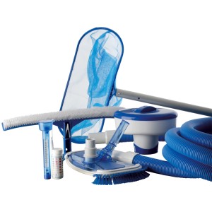 Kit complet de nettoyage de piscine avec écumoire, brosse, tuyau et accessoires de nettoyage.