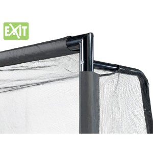 Dettaglio: Porta da calcio nera Exit Forza (500x200cm) con telaio in acciaio e rete.