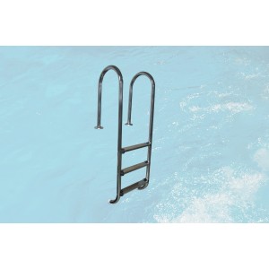 Échelle de piscine Weka en inox à 3 marches.