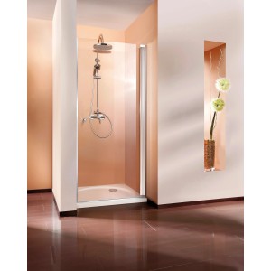 Breuer Fara 5 Drehtür für Nische oder Seitenwand im Badezimmer mit Duscharmatur.