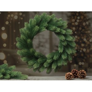 Ghirlanda artificiale di abete verde 45 cm con aghi in PE, ideale per decorazioni festive su porte o pareti.