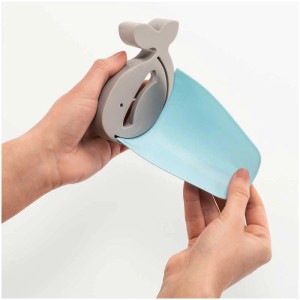 Reer Wasserhahn-Verlängerung MyHappyBath in Blau-Grau, Wal-Design für Kinderhände.