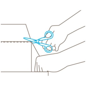 Illustrazione: mano taglia cartone con forbici di sicurezza Martor blu. Tagli precisi con le forbici.