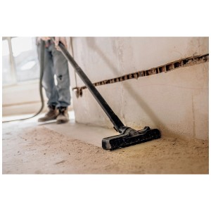 Aspirateur eau et poussière Kärcher WD 5 V-25/6/22 Renovation en utilisation sur un chantier.