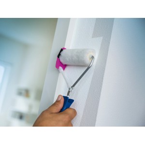 Rullo di ricambio per bordi LUX 10 cm in uso per bordi di pittura precisi.