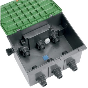 Gardena Boîte de vanne V3 pour 3 vannes d'irrigation, ouverte, pour installation souterraine dans un système d'arrosage.