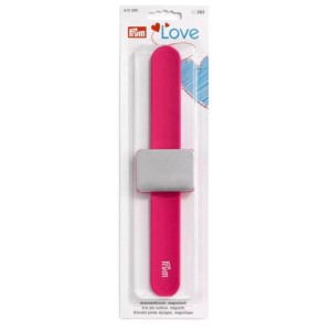 Prym Love cuscinetto per aghi magnetico, bracciale in silicone rosa per aghi e accessori.