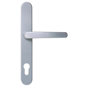 Garniture de poignée de porte Compact argentée, pour portes intérieures, entraxe 72mm.