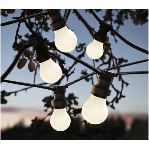 Guirlande lumineuse LED blanc chaud pour extérieur, décoration de fête avec design d'ampoule.