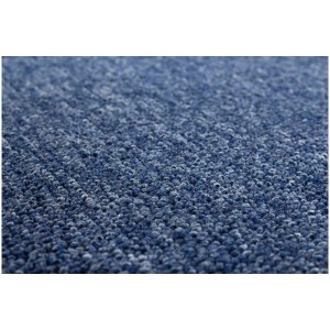 Gros plan : Moquette Rambo bleu foncé, vendue au mètre, avec une texture fine.