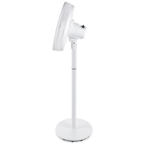 Ventilateur sur pied blanc Trisa Comfort Breeze X82 Lite avec base ronde.