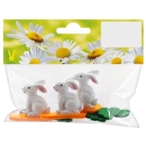 Decorazioni pasquali: 3 coniglietti bianchi in poliresina/feltro su una carota, altezza 6,5 cm.