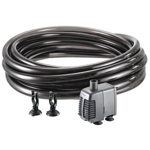 Oase Aqua In-Out Set 800 : Système de changement d'eau pour aquarium avec pompe, tuyau et supports.