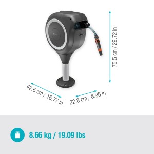 Gardena Avvolgitubo da terrazza RollUp M con tubo da 20 m, montato su supporto.
