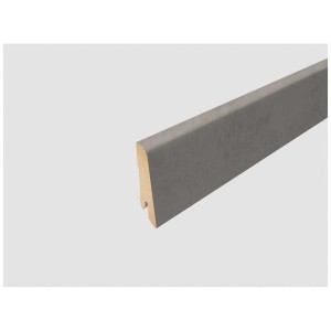 Battiscopa Egger L598 Chromix Silver, 60x17mm, lunghezza 2,4m per una finitura pulita della parete.