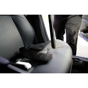 Kit de nettoyage auto Einhell pour aspirateurs eau et poussière, comprenant brosses, buses, adaptateur et tuyau.