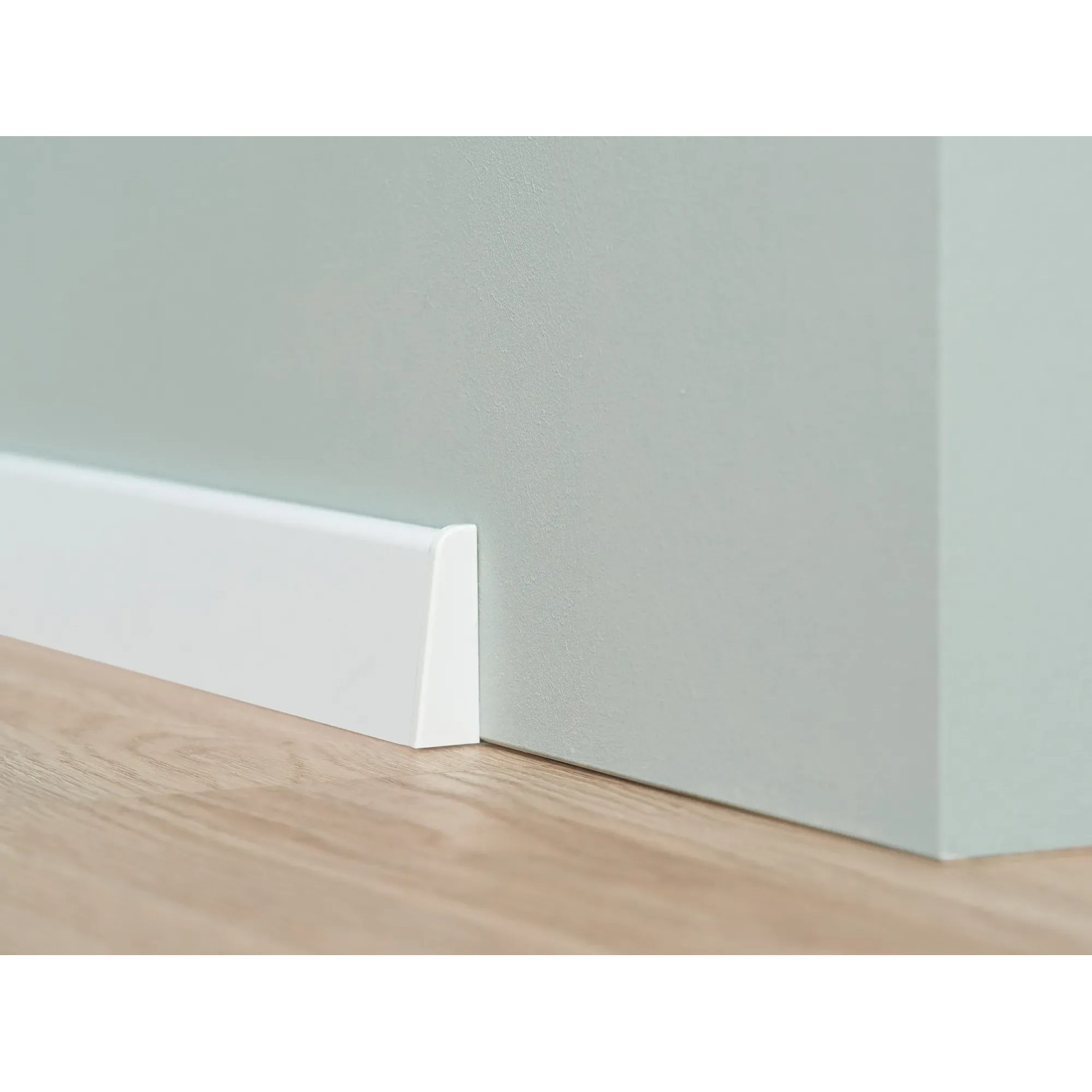 EGGER Home Sockelleiste Braun L422 – 2,4 M, Passend Zu EHL103 Brook Eiche Honig, Für Versteckte Kabel