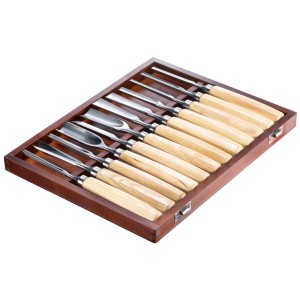Technocraft set de sculpture sur bois, 12 pièces dans un coffret en bois. Jeu d'outils avec manches en bois.