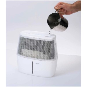 Humidificateur blanc Alaze rempli d'eau.