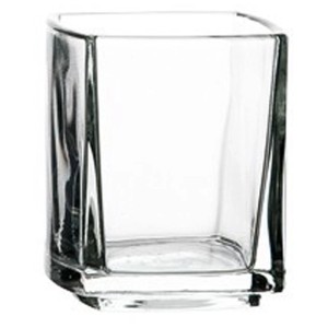 Bicchiere La Rochere Kube, 10 cl, del set di 6 stoviglie, forma a cubo.