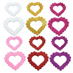 Adesivi in gomma crepla a forma di cuore, 72 pezzi, con glitter in vari colori.