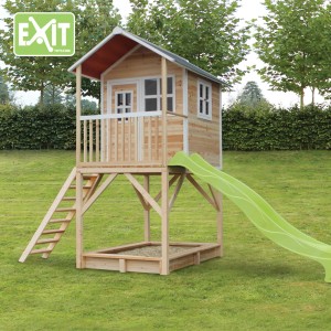 EXIT Loft 700 casetta in legno con scivolo e sabbiera in giardino.