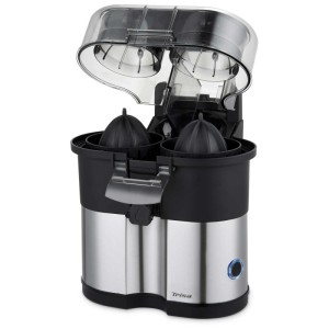 Spremiagrumi Trisa Vita Xpress Duo in acciaio inox con due coni spremiagrumi e coperchio trasparente.