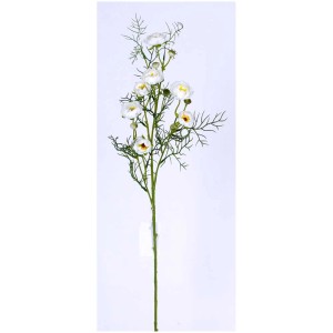 Renoncule artificielle décorative crème pour une décoration intérieure élégante.