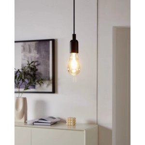Eglo LED-Leuchtmittel connect.z ST64 E27 Amber, leuchtend im Vintage-Filamentdesign, hängt in modernem Raum.