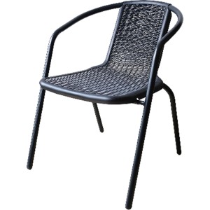 Poltrona impilabile in polyrattan nero con struttura in acciaio e braccioli. Ideale per esterni.